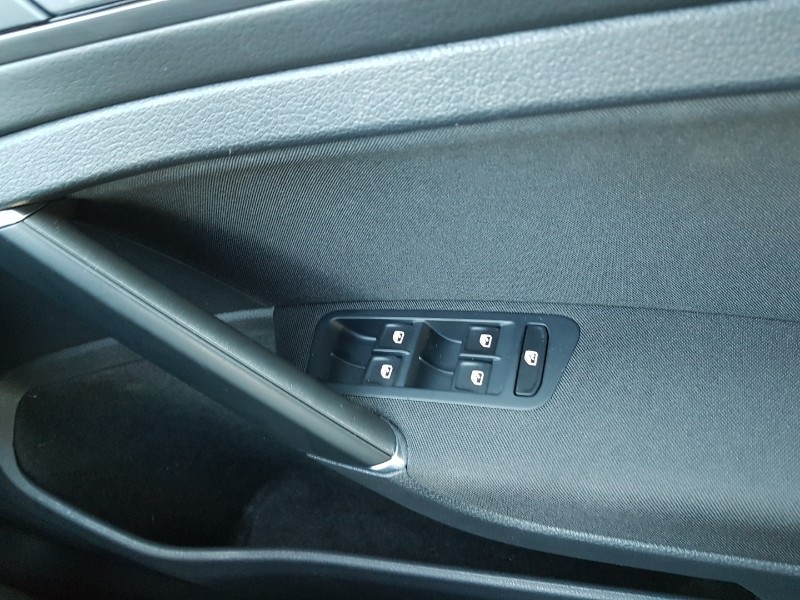 Used Volkswagen Golf 2018 for sale - 76683421: Photo 19