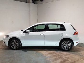 Used Volkswagen Golf 2018 for sale - 76683421: Photo
