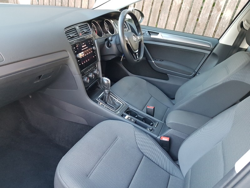 Used Volkswagen Golf 2018 for sale - 76683421: Photo 5