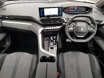 Used Peugeot 3008 2024 for sale - 76145168: Photo 2