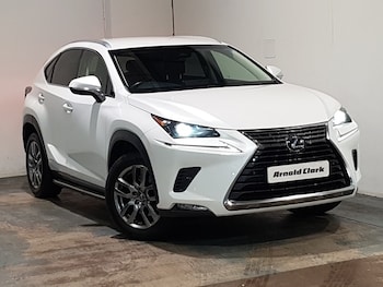 2017 - 300h 2.5 Luxury 5dr CVT [Premium Nav]