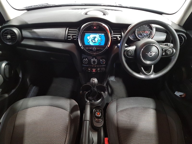 Used MINI Hatch 2018 for sale - 76901962: Photo 2