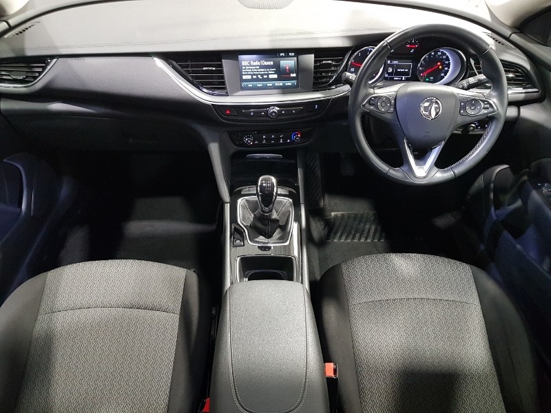 Used Vauxhall Insignia 2019 for sale - 77126375: Photo 2