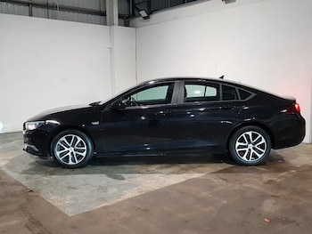 Used Vauxhall Insignia 2019 for sale - 77126375: Photo