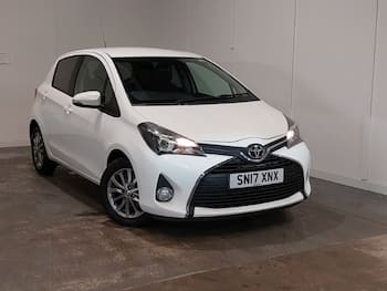 Used Toyota Yaris 2017 for sale - 79870197: Photo