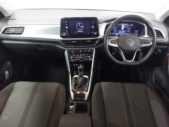 Used Volkswagen T-Roc 2023 for sale - 78693131: Photo