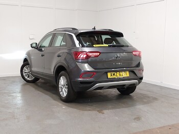Used Volkswagen T-Roc 2023 for sale - 78693131: Photo