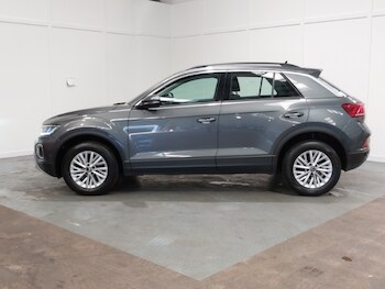 Used Volkswagen T-Roc 2023 for sale - 78693131: Photo