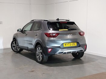 Used Kia Stonic 2023 for sale - 78563713: Photo