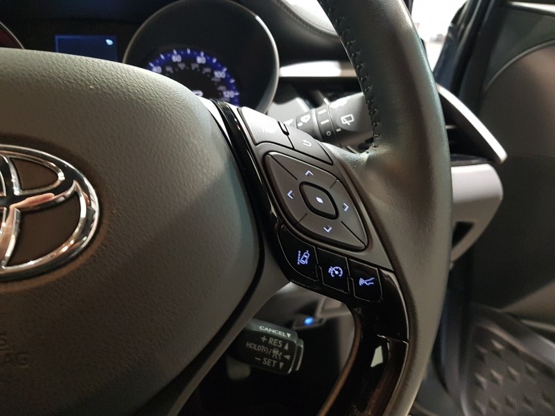 Used Toyota C-HR 2023 for sale - 78033113: Photo 15