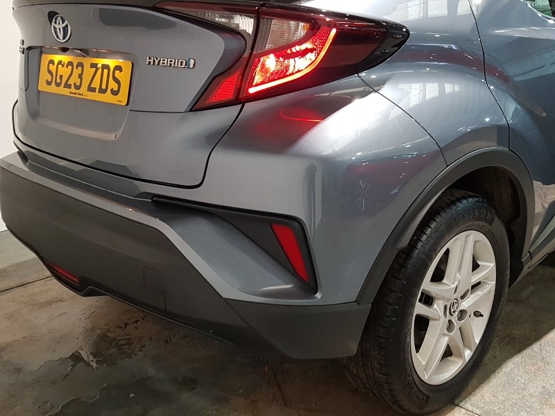 Used Toyota C-HR 2023 for sale - 78033113: Photo 19