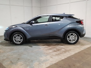 Used Toyota C-HR 2023 for sale - 78033113: Photo
