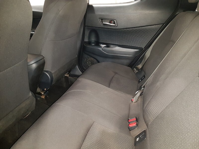 Used Toyota C-HR 2018 for sale - 77987802: Photo 6