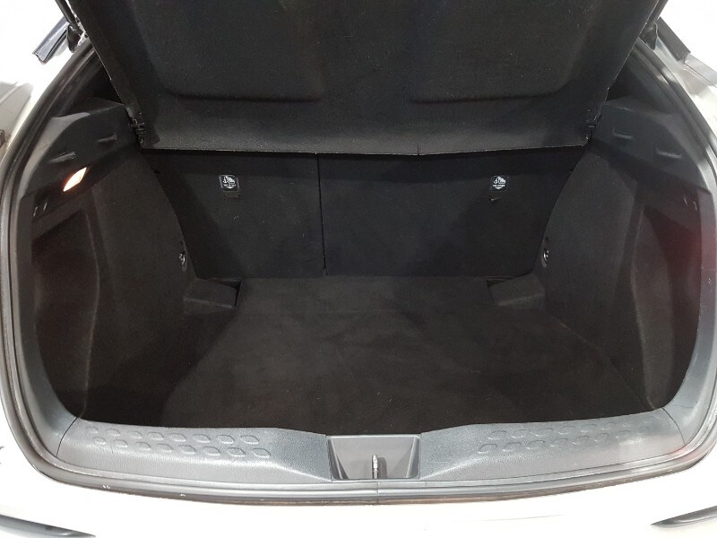 Used Toyota C-HR 2018 for sale - 77987802: Photo 8