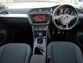 Used Volkswagen Tiguan 2019 for sale - 76311514: Photo 2