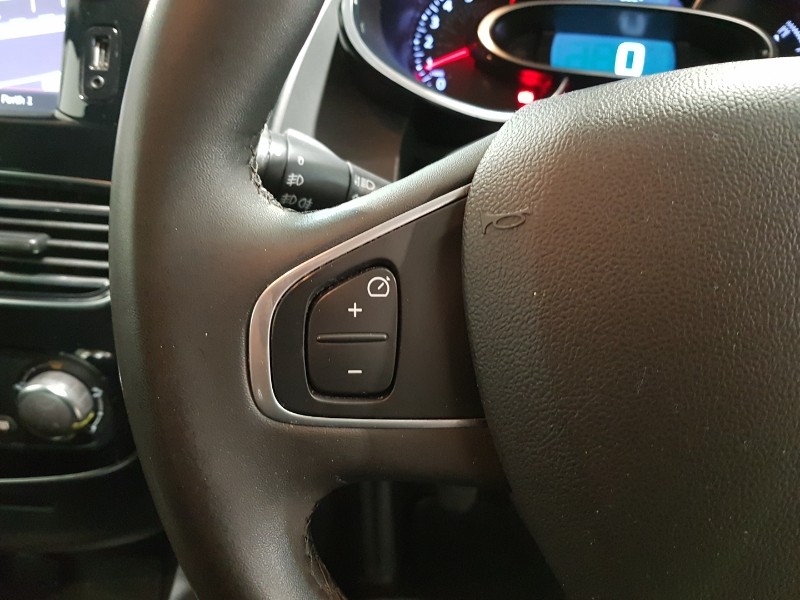 Used Renault Clio 2018 for sale - 77644674: Photo 14