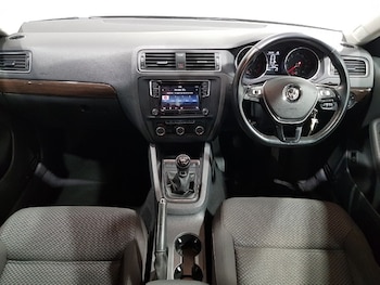 Used Volkswagen Jetta 2016 for sale - 77815650: Photo