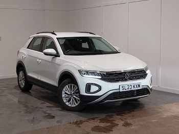 Used Volkswagen T-Roc 2023 for sale - 78489820: Photo