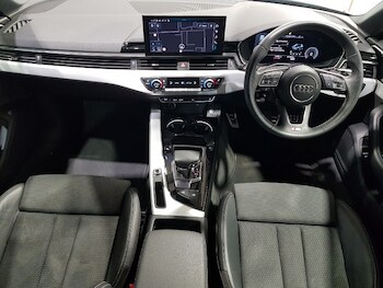 Used Audi A4 2022 for sale - 77605596: Photo