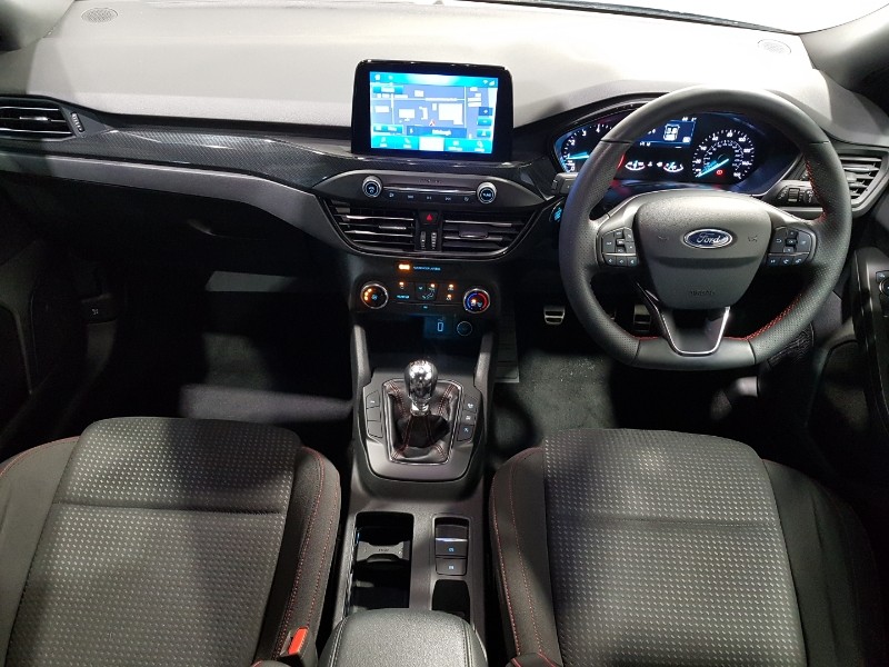 Used Ford Focus 2019 for sale - 76815915: Photo 2