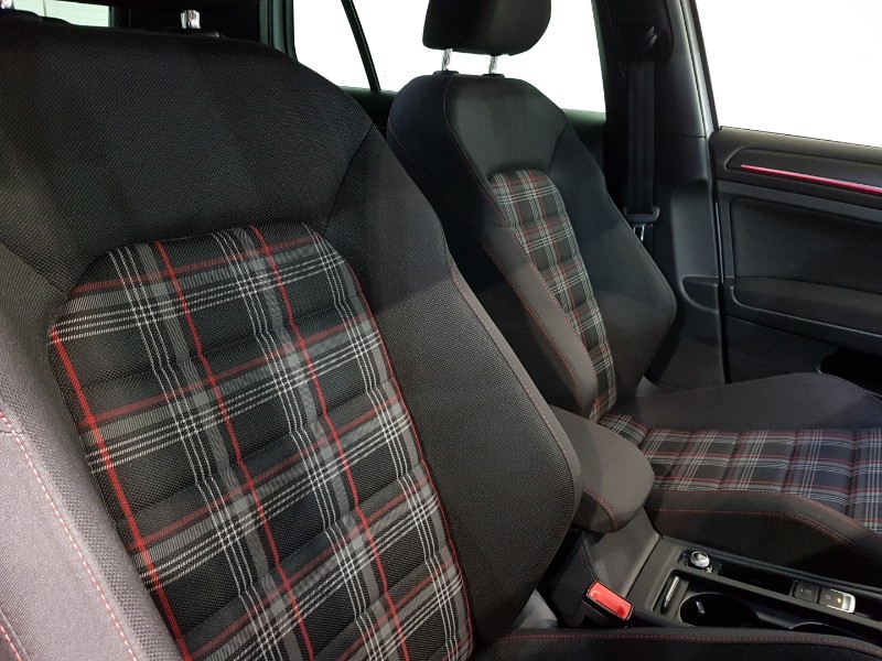 Used Volkswagen Golf 2019 for sale - 76860404: Photo 18