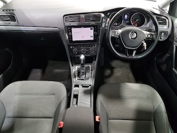 Used Volkswagen Golf 2020 for sale - 77329643: Photo