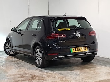 Used Volkswagen Golf 2020 for sale - 77329643: Photo