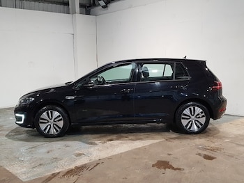 Used Volkswagen Golf 2020 for sale - 77329643: Photo