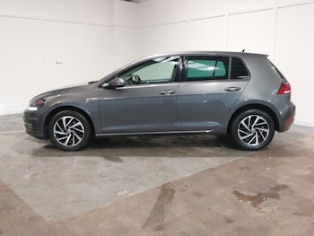 Used Volkswagen Golf 2019 for sale - 79461101: Photo