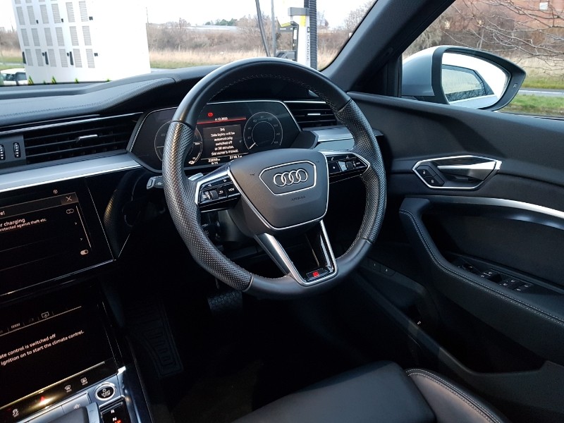 Used Audi e-tron 2022 for sale - 76959171: Photo 10