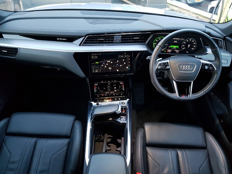 Used Audi e-tron 2022 for sale - 76959171: Photo 2