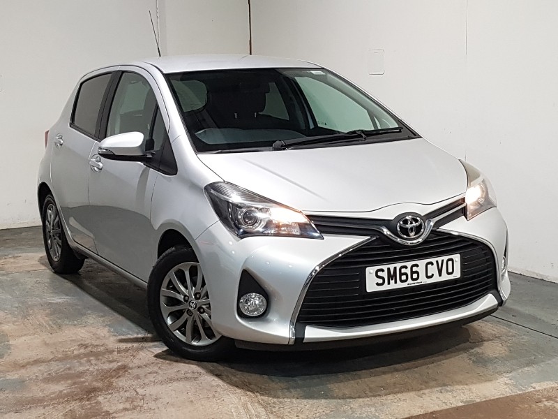 Used Toyota Yaris 2016 for sale - 76275635: Photo 1