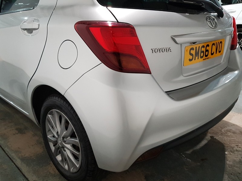 Used Toyota Yaris 2016 for sale - 76275635: Photo 18