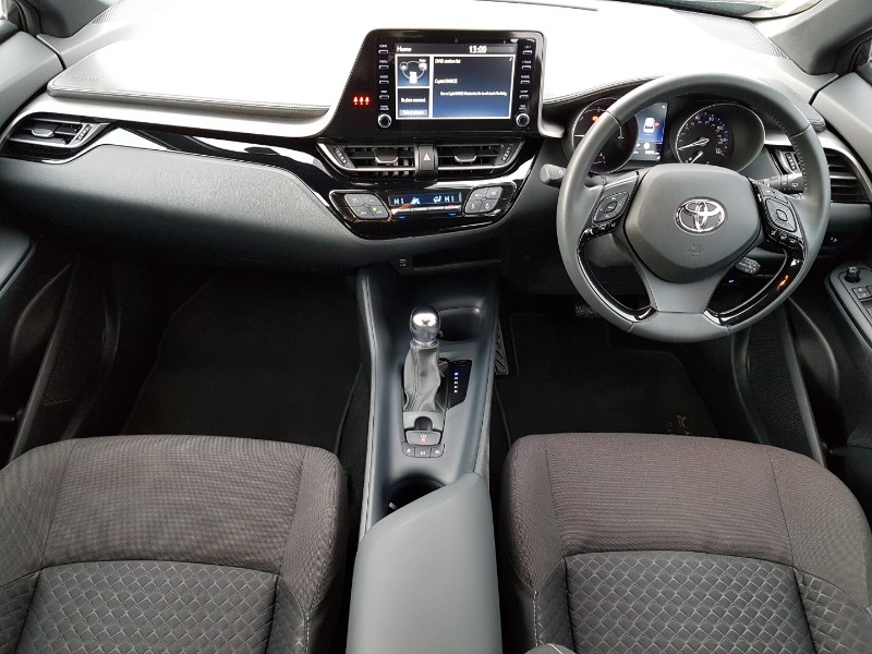 Used Toyota C-HR 2022 for sale - 76897672: Photo 2