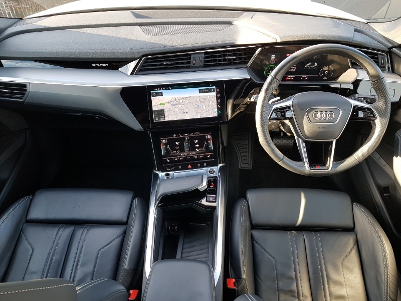 Used Audi e-tron 2022 for sale - 76959181: Photo 2