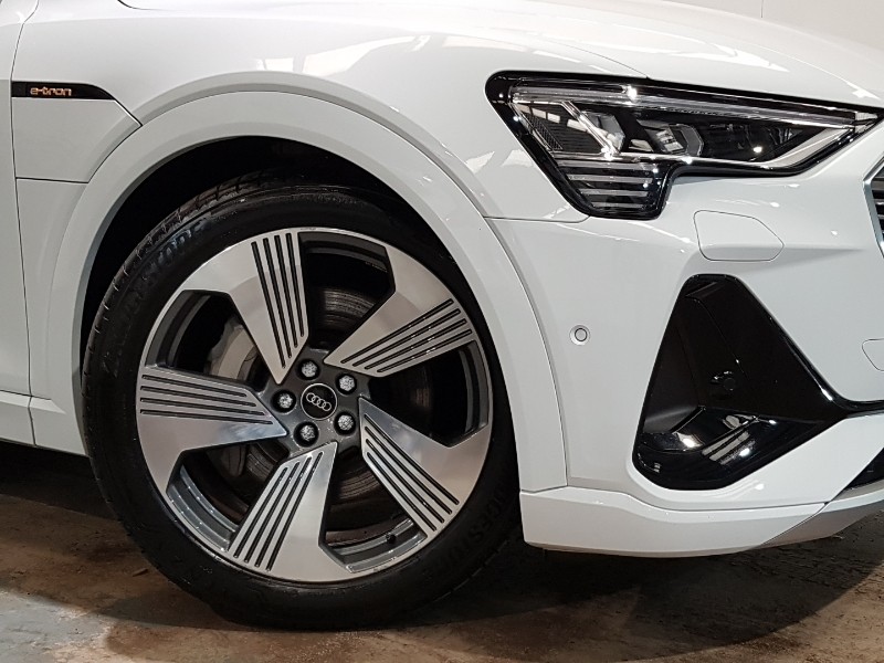 Used Audi e-tron 2022 for sale - 76959181: Photo 9