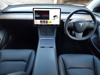 Used Tesla Model 3 2021 for sale - 75695699: Photo