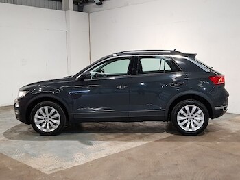 Used Volkswagen T-Roc 2019 for sale - 78259382: Photo