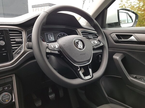 Used Volkswagen T-Roc 2018 for sale - 76107953: Photo 10