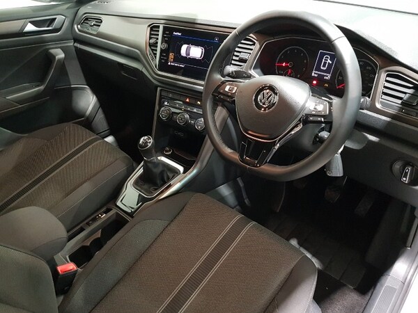Used Volkswagen T-Roc 2018 for sale - 76107953: Photo 16