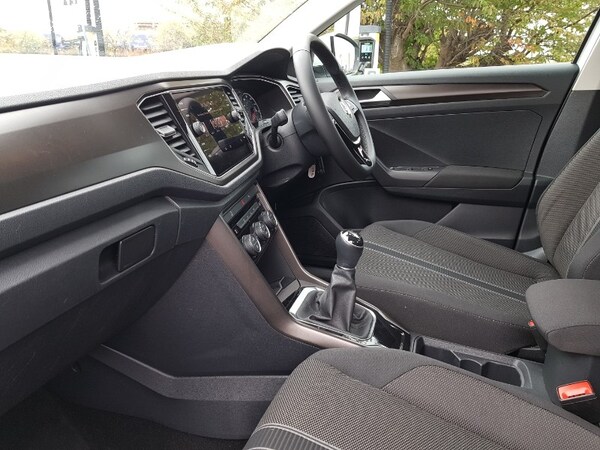 Used Volkswagen T-Roc 2018 for sale - 76107953: Photo 5