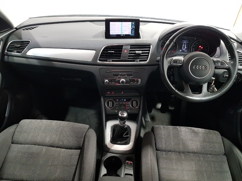 Used Audi Q3 2017 for sale - 77815653: Photo 2