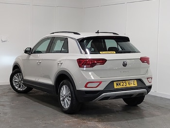 Used Volkswagen T-Roc 2023 for sale - 79298492: Photo