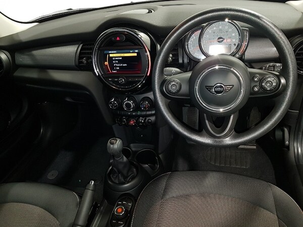 Used MINI Hatch 2018 for sale - 76183466: Photo 2