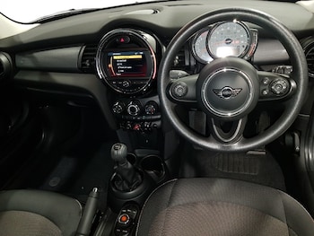 Used MINI Hatch 2018 for sale - 76183466: Photo 2