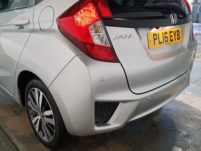 Used Honda Jazz 2016 for sale - 76963852: Photo 18