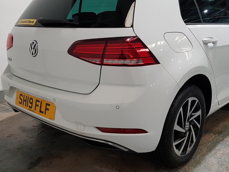 Used Volkswagen Golf 2019 for sale - 77750502: Photo 19