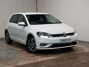 Used Volkswagen Golf 2019 for sale - 77750502: Photo