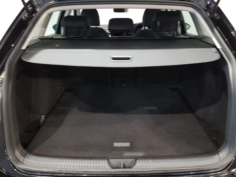 Used Volkswagen Golf 2023 for sale - 75989110: Photo 8