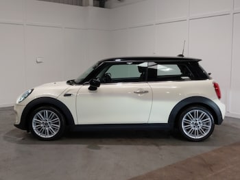 Used MINI Hatch 2018 for sale - 78761931: Photo